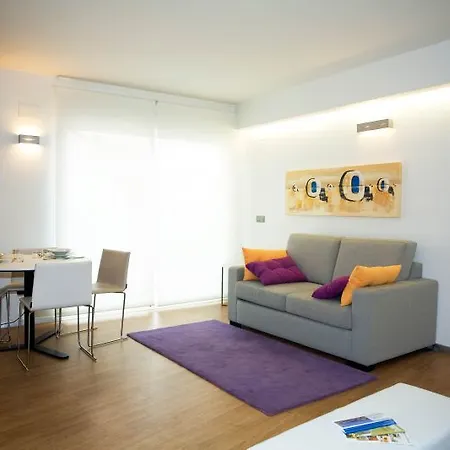 Parker The Urban Flats Apartment